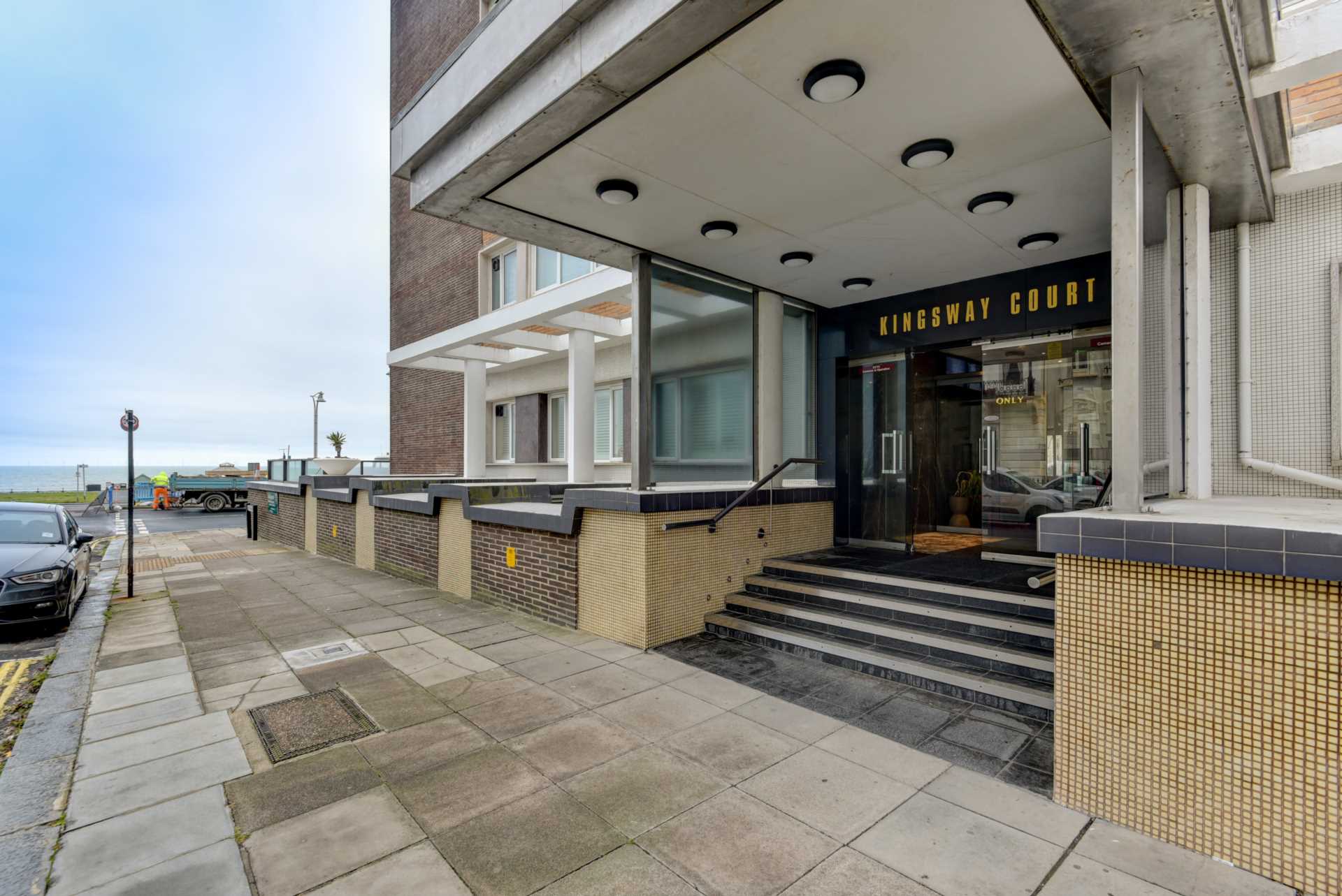 Entrance to Kingsway Court